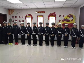 朝陽交警積極開展科技周宣傳活動 邀請富錦小學師生觀摩分中心