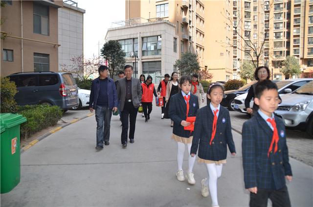 扣好人生第一粒扣子 銅川市未成年人保護中心攜手朝陽中心小學開展主題活動